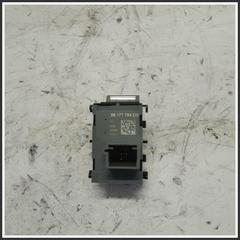 Immagine di Comandi Alzavetri Posteriore Sinistro CITROEN DS7 98177784DX