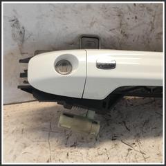 Immagine di Maniglia Porta Anteriore Sinistro MAXUS E-Deliver 9 C00158727