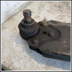 Immagine di Trapezio Anteriore Braccio Braccetto Trasversale Anteriore Destro FORD Fusion 1436169 