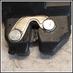 Immagine di Serratura Posteriore Portellone FIAT Grande Punto 52161765 55701971