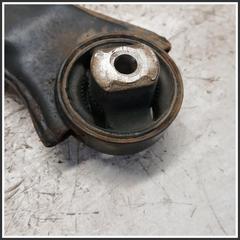 Immagine di Trapezio Anteriore Braccio Braccetto Trasversale Anteriore Sinistro FIAT Grande Punto 51895367 
