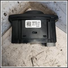 Immagine di  INTERRUTTORE COMANDO LUCI Anteriore Sinistro FORD Puma II 1050797300
