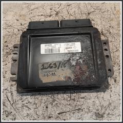 Immagine di Centralina Motore Iniezione ECU RENAULT Mégane I Scénic 8200035709 S110030008