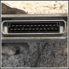 Immagine di Centralina Motore Iniezione ECU RENAULT Clio I 7700104956 H0M7700104956