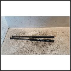 Immagine di Ammortizzatore Portellone Posteriore Idraulico RENAULT Clio II 7700842256 7092464