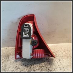 Immagine di Fanale Posteriore Destro  Alogeno RENAULT Clio II 7700410518
