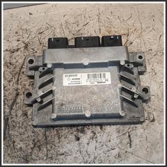 Immagine di Centralina Motore Iniezione ECU RENAULT Clio II 8200254494 S120201109A