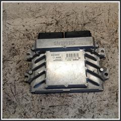 Immagine di Centralina Motore Iniezione ECU RENAULT Clio II 7700115161 S110140201