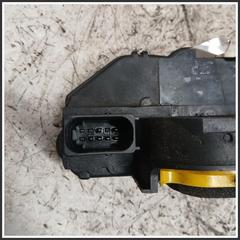 Immagine di Serratura Anteriore Sinistro OPEL Astra J SW 13579521 13579522