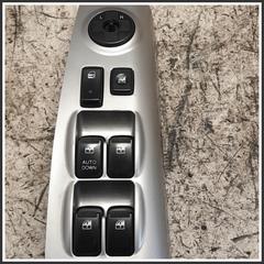 Immagine di Comandi Alzavetri Anteriore Sinistro KIA Sportage II 935701F370SS
