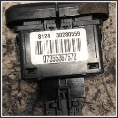 Immagine di Interuttore Luci Emergenza Anteriore Centrale FIAT Panda III 07355367570