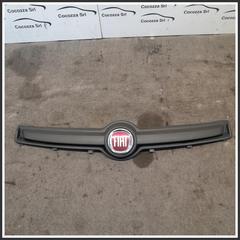 Immagine di Griglia Cofano Inferiore Paraurti Centrale FIAT Panda III 735537029 75520656