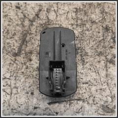 Immagine di Comandi Alzavetri Anteriore Sinistro OPEL Corsa D 13258521