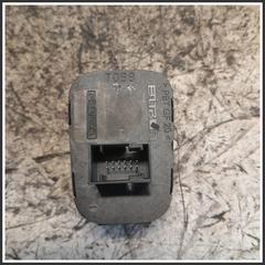 Immagine di Comandi Multifunzionali Anteriore Centrale FIAT Fiorino III 735461122