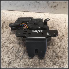 Immagine di Serratura Posteriore Portellone TESLA MODEL Y 1500604CNB 