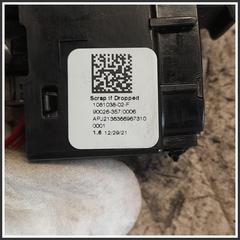Immagine di Comandi Alzavetri Posteriore Destro TESLA MODEL Y 108103802G