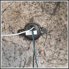 Immagine di PULSANTE PORTELLONE Anteriore Centrale TESLA MODEL Y 150190700C 