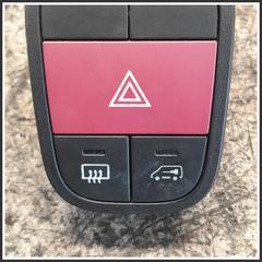 Immagine di Comandi Multifunzionali Anteriore Centrale FIAT Fiorino III 735461122