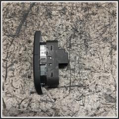 Immagine di Pulsante Chiusura Centralizzata Anteriore Sinistro MG ZS II 10243026
