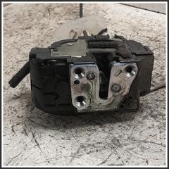 Immagine di Serratura Anteriore Destro NISSAN Qashqai I 80500JD900 