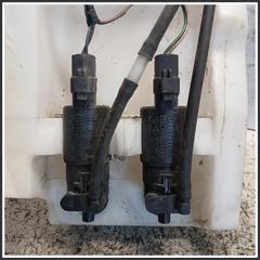 Immagine di Vaschetta Liquido Lavavetro Tergivetro TOYOTA Aygo I 853150H010