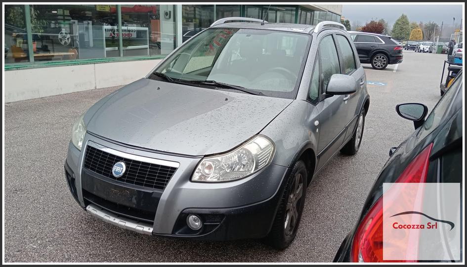 Immagine di FIAT SEDICI (3B) (dal 02/06 al 11/11) 1.6 16V 4x4 SUV 5p/b/1586cc