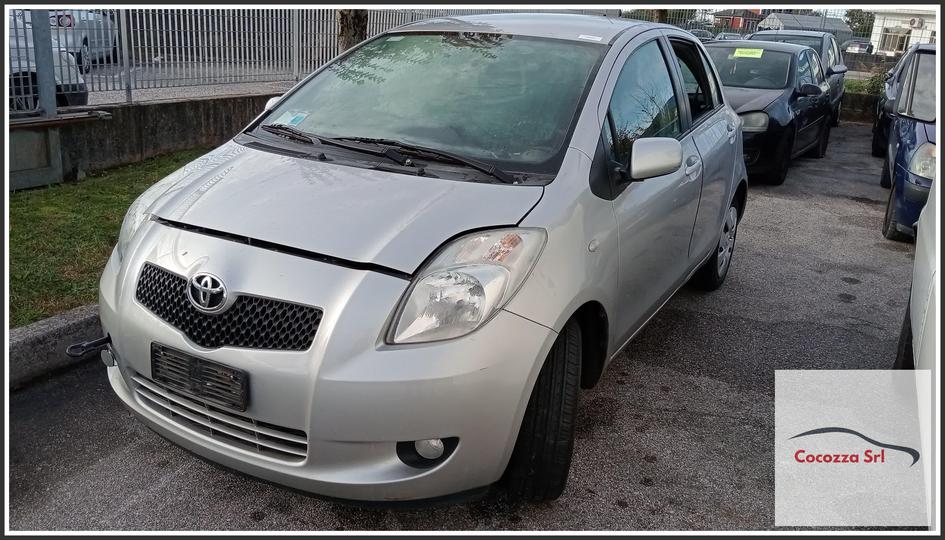 Immagine di TOYOTA YARIS (dal 11/05 al 02/12) 1.3 16V (FRP) Ber. 5p/b/1298cc
