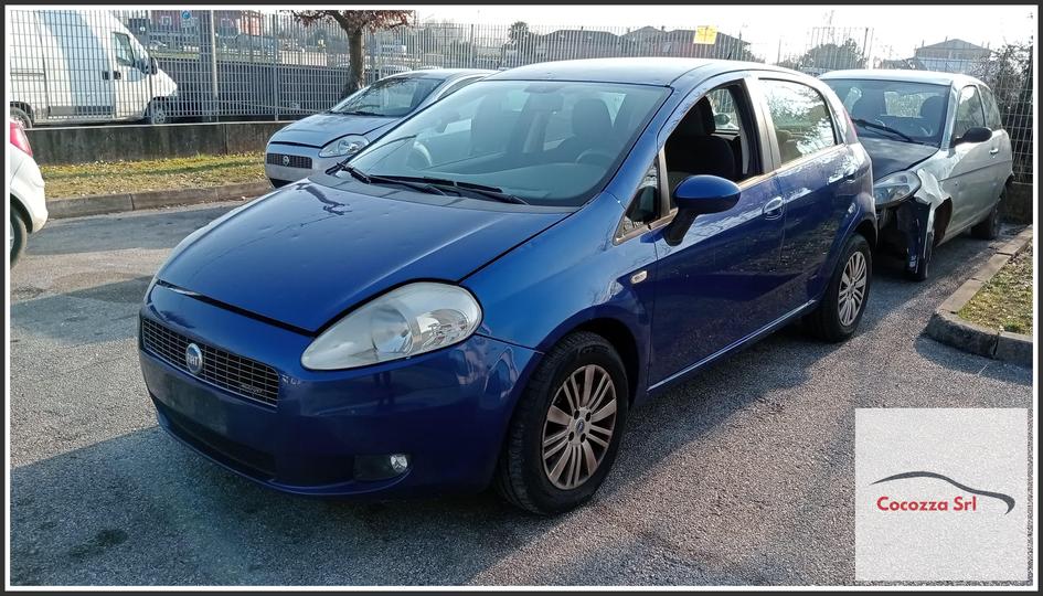 Immagine di FIAT Grande Punto 1.9 JTD PF Emotion 199BXE1B 939A1000 88Kw Berlina, 5 p. 2005-10 - 2010-06