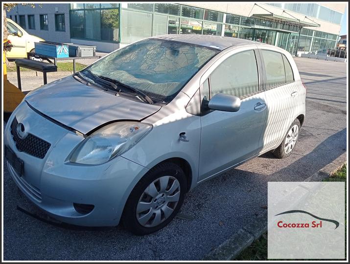 Immagine di TOYOTA YARIS (dal 11/05 al 02/12) 1.0 12V (FRP) Ber. 5p/b/998cc