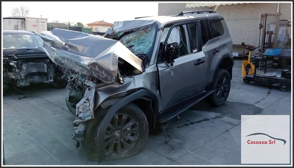 Immagine di TOYOTA Landcruiser 150 2.8 D-4D, 16v. GDJ150 1GDFTV 130Kw Fuoristrada Lungo, 5 p. 2015-06