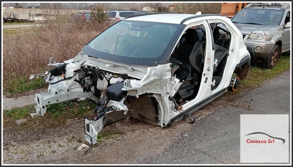 Immagine di TOYOTA Yaris Cross 1.5 Hybrid (85 kWp), 12v. MXPJ10H M15A 68Kw Suv, 5 p. 2020-09