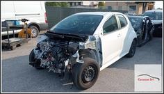 Immagine di TOYOTA Yaris V 1.5 130 Hybrid (96 kWp), 12v. MXPH13 M15AFXE 68Kw Berlina, 5 p. 2024-01
