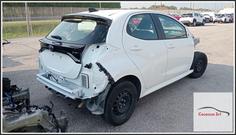 Immagine di TOYOTA Yaris V 1.5 130 Hybrid (96 kWp), 12v. MXPH13 M15AFXE 68Kw Berlina, 5 p. 2024-01