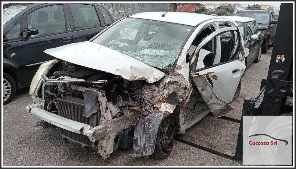 Immagine di SUZUKI ALTO (dal 10/12 al 03/15) 1.0 VVT Ber 5p/b/996cc