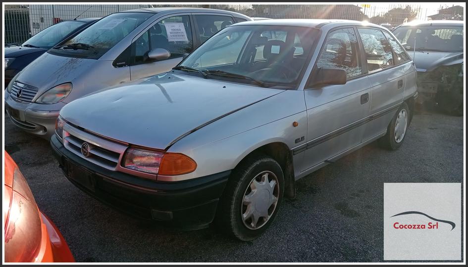 Immagine di OPEL ASTRA (T92) (dal 09/91 al 10/98) 1.6 16V (74Kw) Ber. 5p/b/1598cc