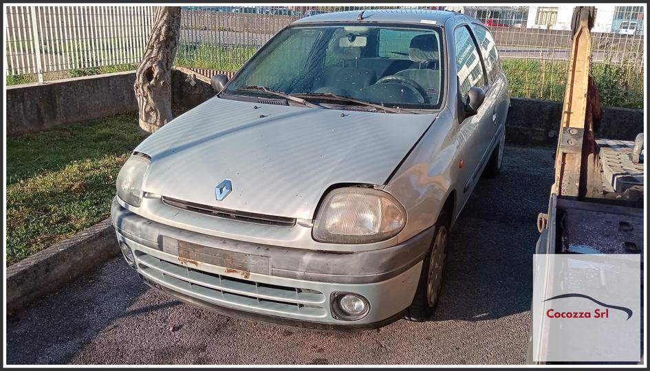 Immagine di RENAULT Clio II 1.2 CB0A D7F720 44Kw Berlina, 3 p. 1998-03 - 1999-02
