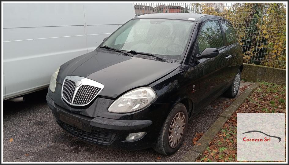 Immagine di LANCIA YPSILON (TE) (dal 06/03 al 09/06) 1.2 8V Argento Ber. 3p/b/1242cc